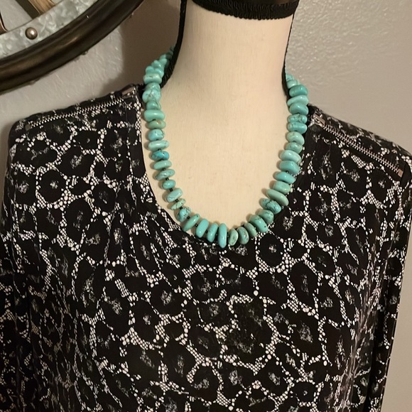 MICHAEL MICHAEL KORS ZIPPER SHOULDER ANIMAL PRINT BLOUSE - Picture 3 of 9